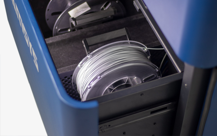 Built-in Reusable Molecular Sieve to Keep Dry